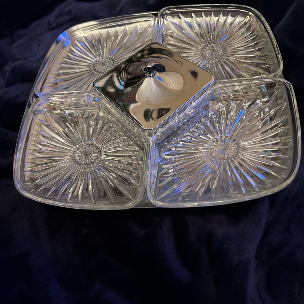 Elegant Lazy Susan Glass Divided Serving Tray